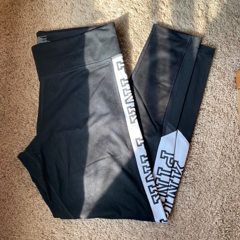 0048 | PINK yoga pants